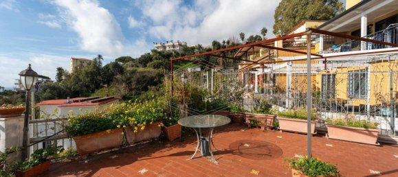 10 rooms Villa in Pozzuoli, Italy No. 151681 6