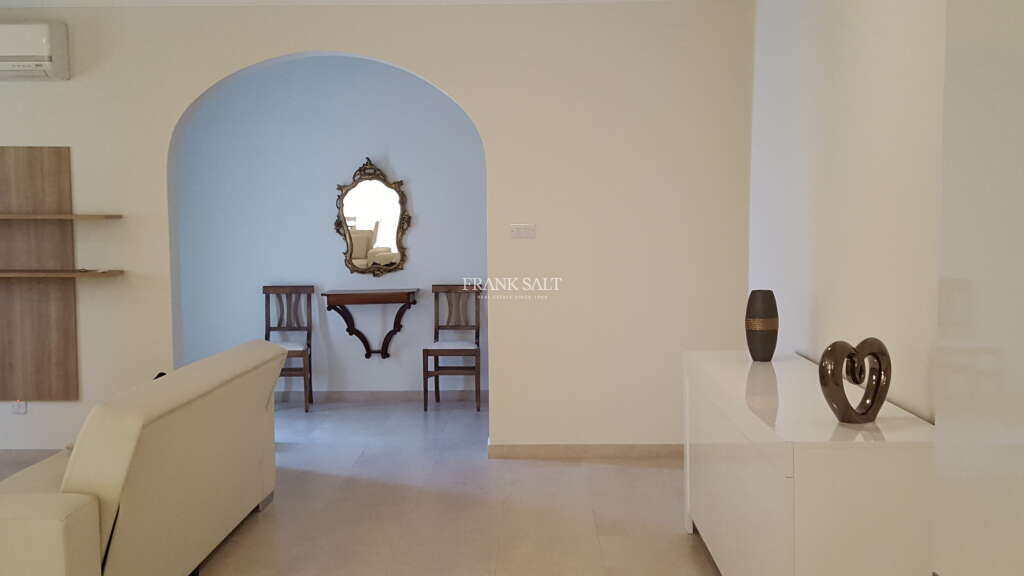 Мезонет с 3 спальнями в Сент-Джулианс, Мальта № 8620