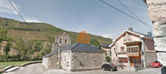 7 bedrooms House in Leon, Spain No. 130832 7