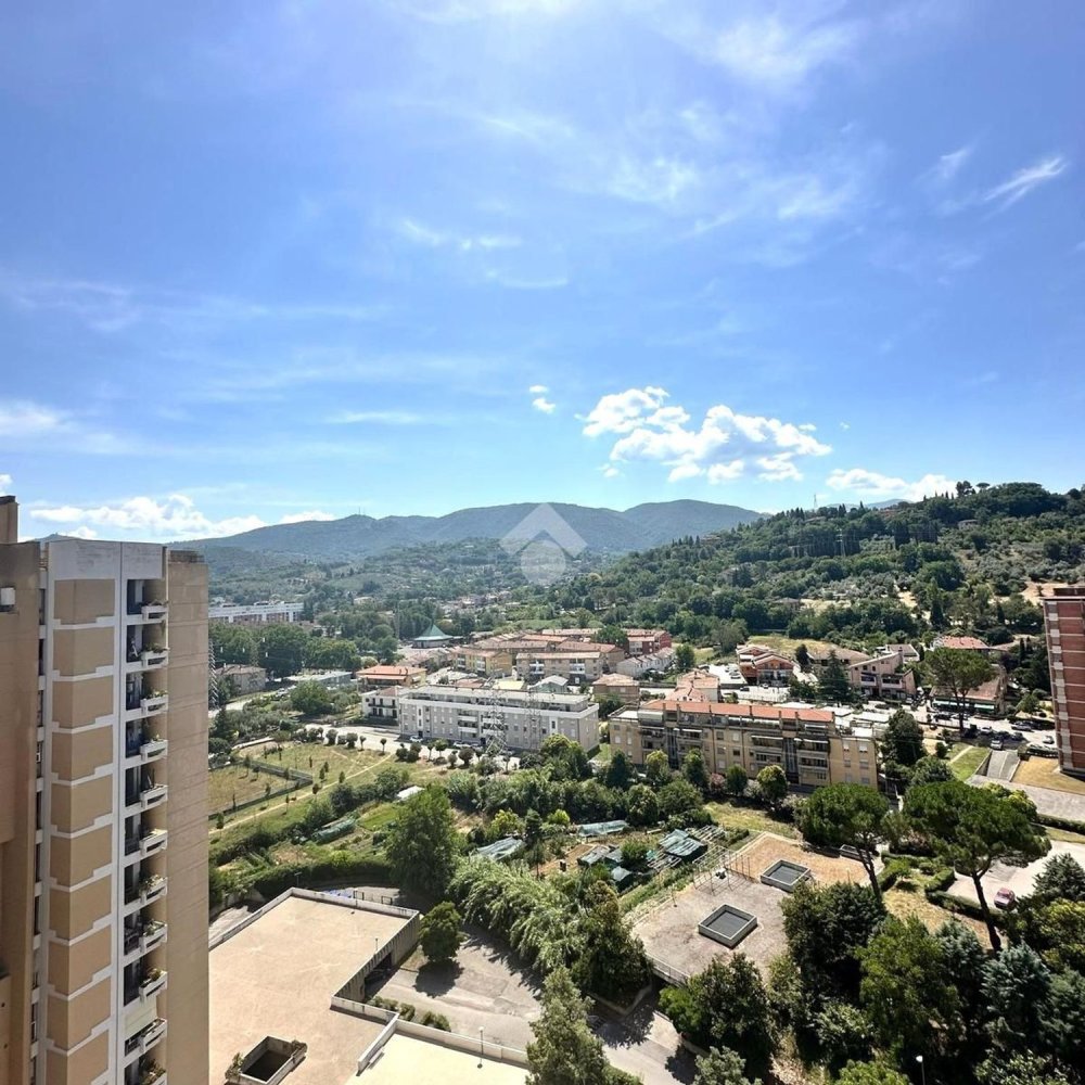 4 rooms Apartment in Terni, Italy No. 108102