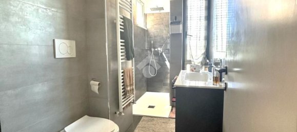 4 rooms Apartment in Terni, Italy No. 108102 9