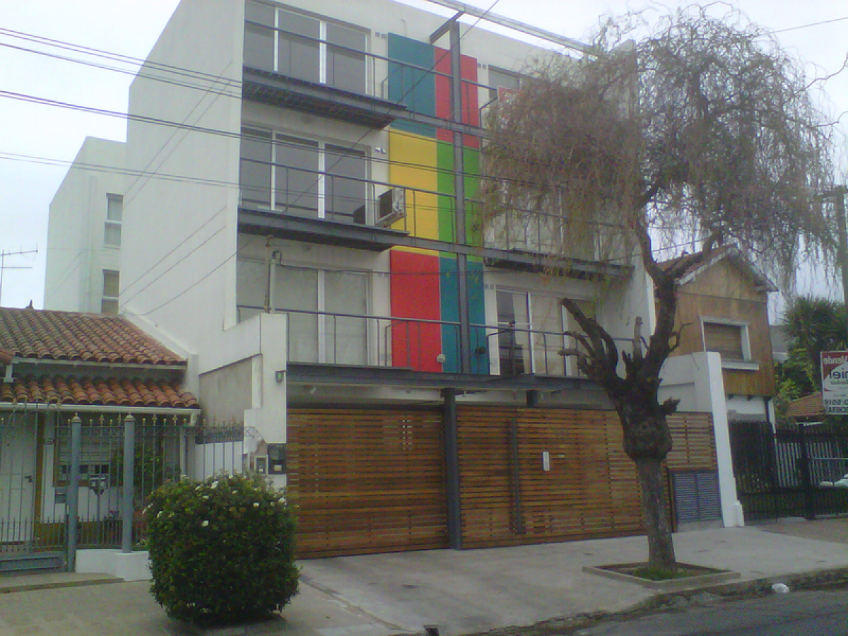 Entrepôt à Moron, Argentina 12m² No. 25107