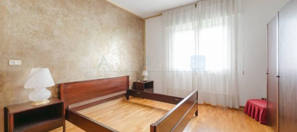 3 bedrooms Apartment in Venice, Italy No. 341714 10