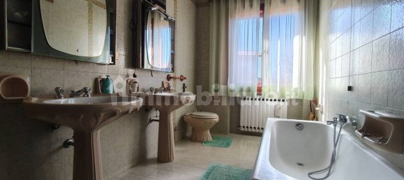 4 bedrooms Villa in Udine, Italy No. 228543 18