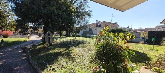 4 bedrooms Villa in Udine, Italy No. 228543 4