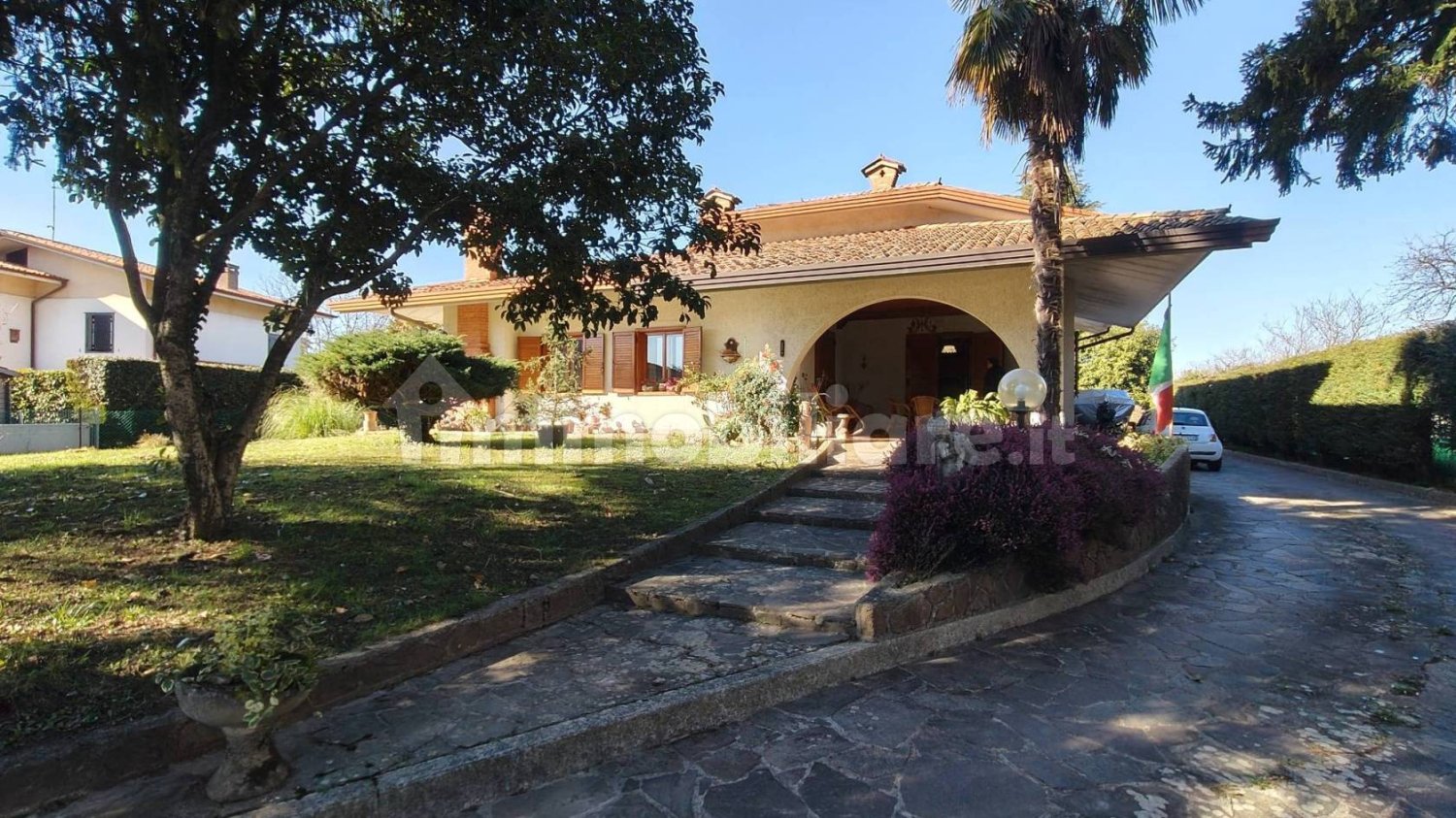 4 bedrooms Villa in Udine, Italy No. 228543