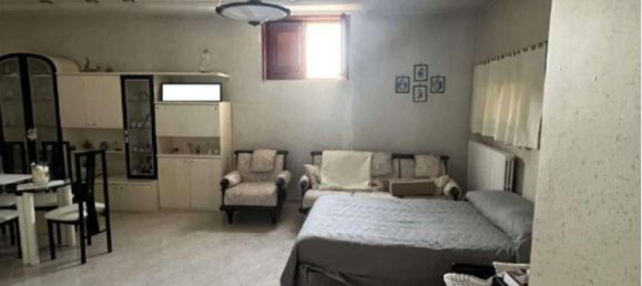 7 rooms Apartment in San Giuseppe Vesuviano, Italy No. 224654 8