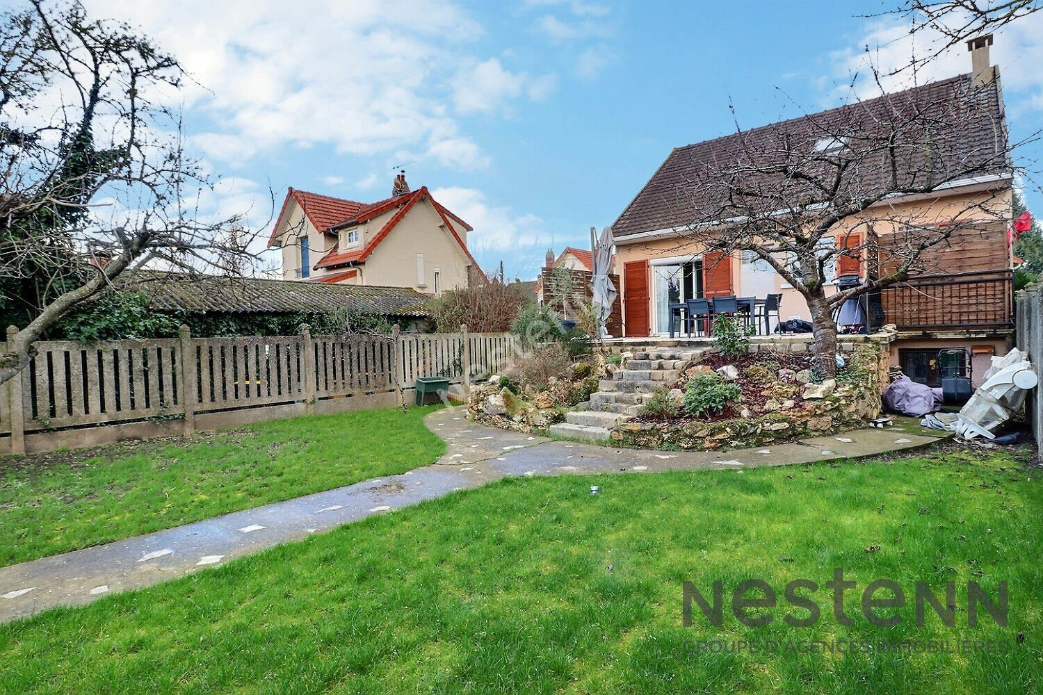 3 Schlafzimmer Haus in Neuilly-sur-Marne, France, Nr. 140934