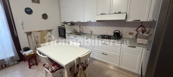 2 غرف نوم شقة في Isola Rizza, Italy رقم 297766 3