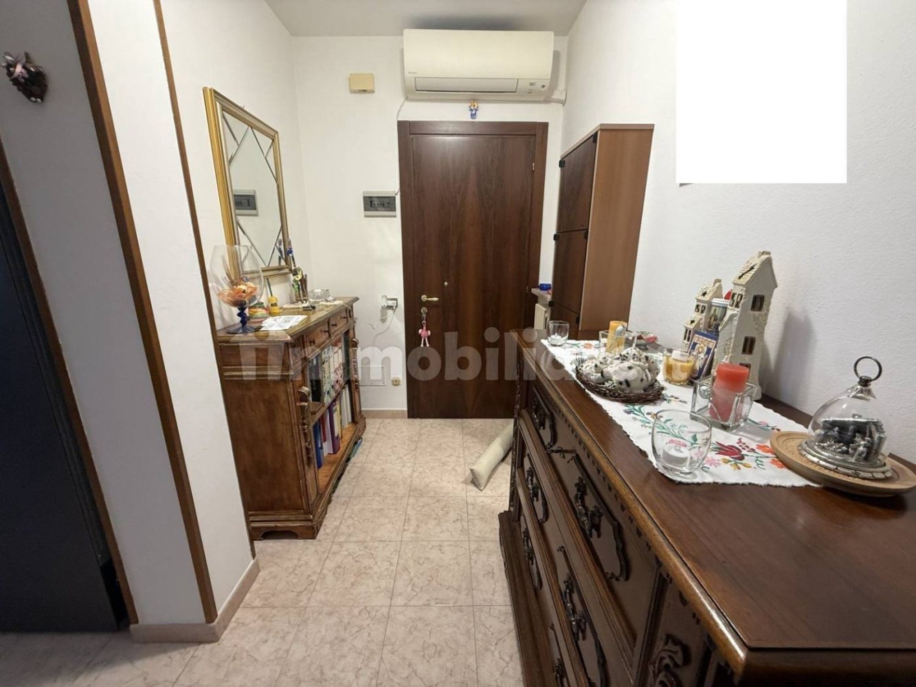 2 غرف نوم شقة في Isola Rizza, Italy رقم 297766