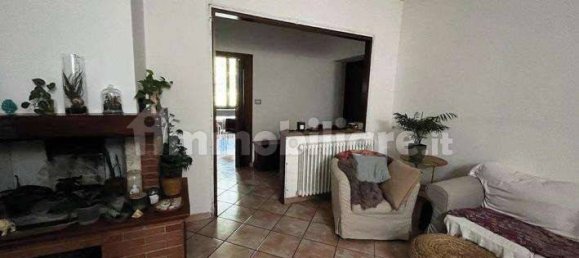2 bedrooms Apartment in Barasso, Italy No. 258945 2