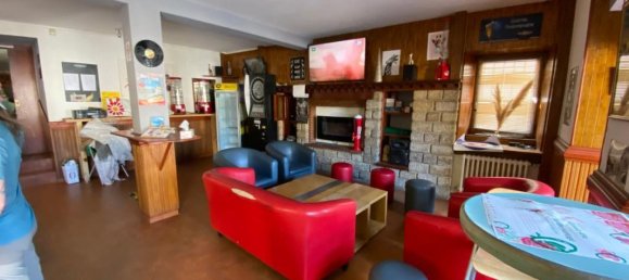 Edificio de 3 dormitorios en Saint-Alban-sur-Limagnole, France No. 207954 6