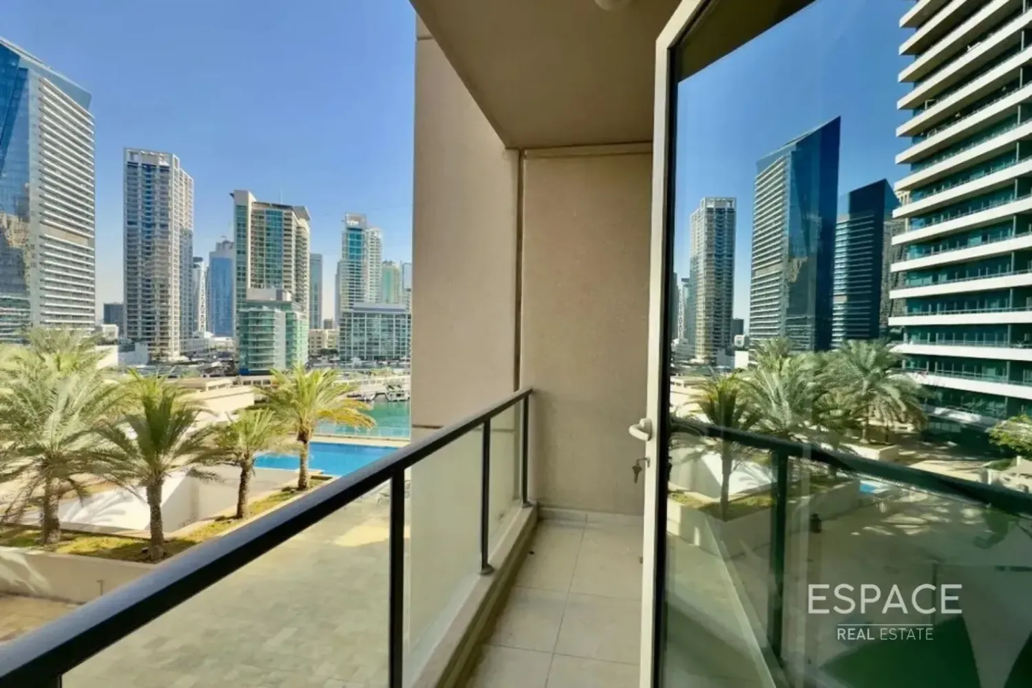 Apartamento T1 em Dubai Marina, UAE N.º 209711