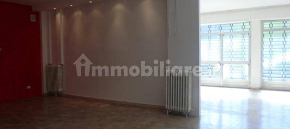 1 room Commercial property in Lucca, Italy No. 140245 4