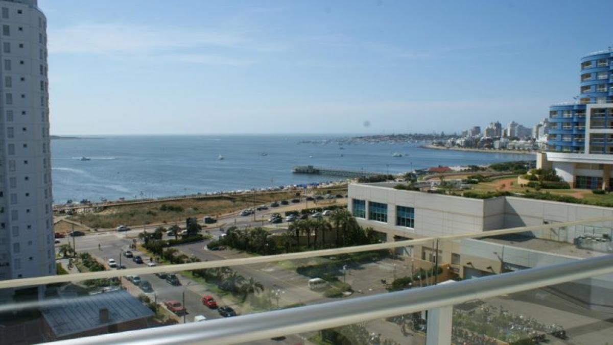 Apartamento de 2 dormitorios en Maldonado, Uruguay No. 2665