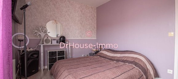 2 bedrooms Apartment in Limay, France No. 147405 9