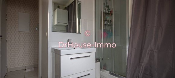 2 bedrooms Apartment in Limay, France No. 147405 10