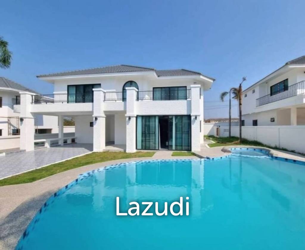 4 bedrooms Villa in Bang Lamung, Thailand No. 17966