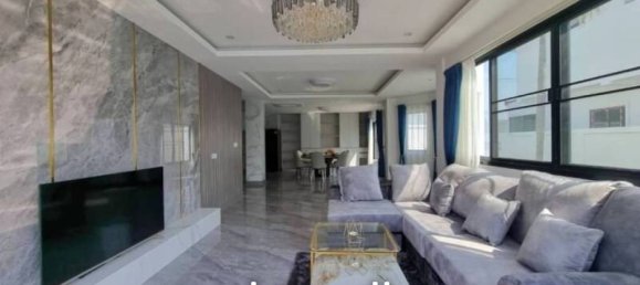 4 bedrooms Villa in Bang Lamung, Thailand No. 17966 3