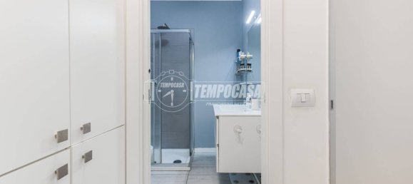 1 bedroom Apartment in Milan, Italy No. 274611 10