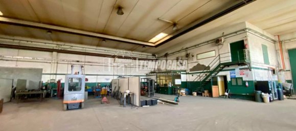 5 rooms Warehouse in Cirié, Italy No. 165730 9