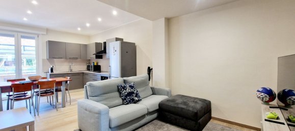 3 rooms Apartment in Turin, Italy No. 285911 3