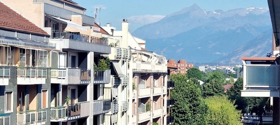 3 rooms Apartment in Turin, Italy No. 285911 20