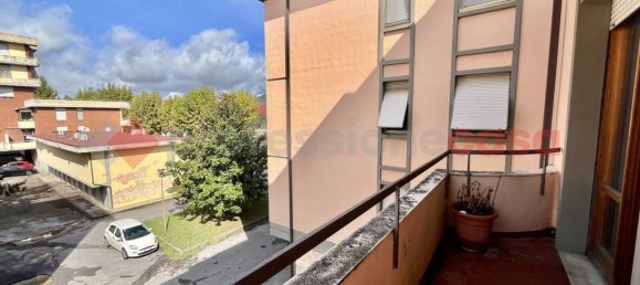 5 rooms Apartment in Cascina, Italy No. 340951 6