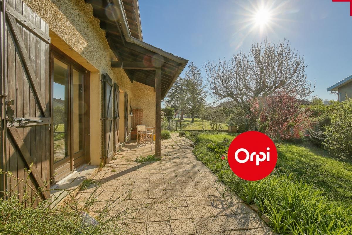 4 bedrooms House in Rhone, France No. 308027