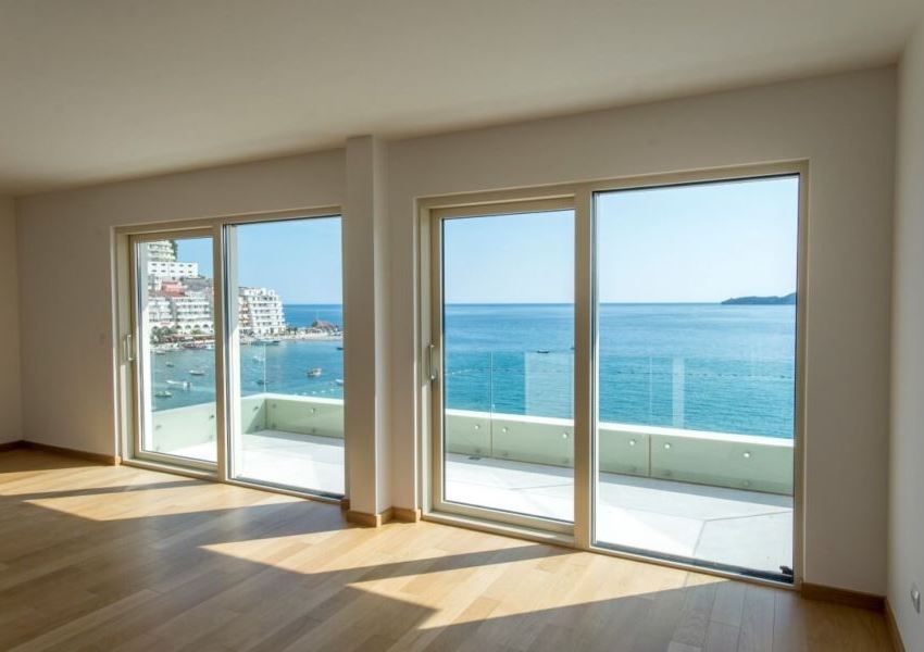 3 bedrooms Apartment in Budva, Montenegro No. 172