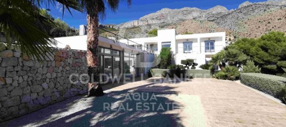 5 Schlafzimmer Haus in Altea, Spain, Nr. 80979 7