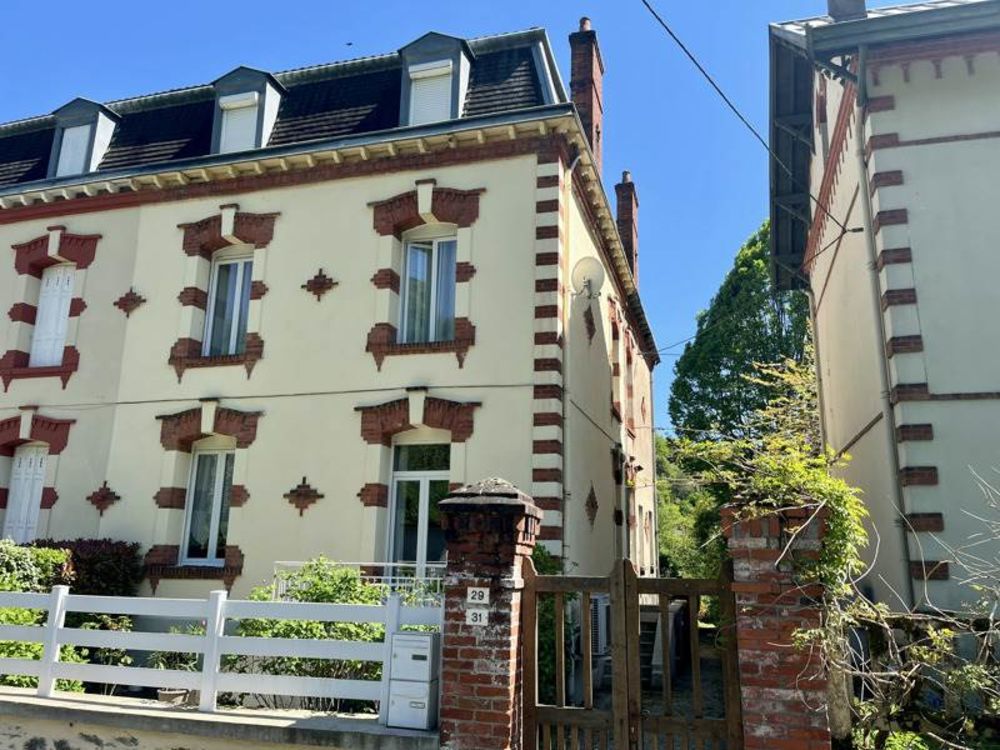 4 bedrooms House in Aveyron, France No. 290062