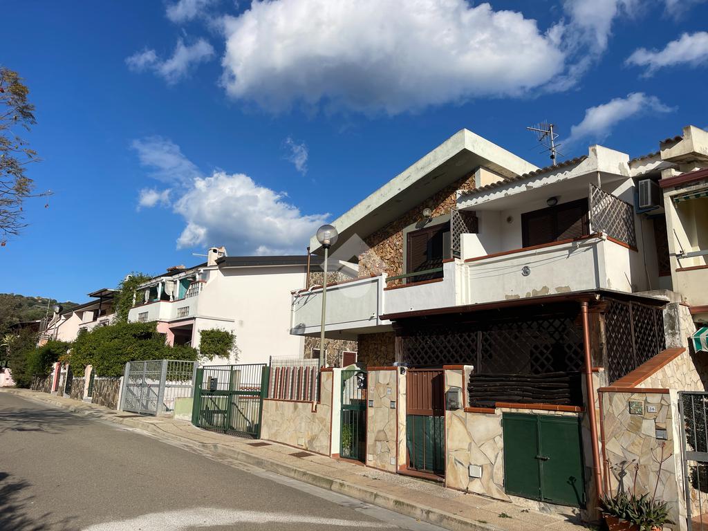 2 bedrooms Villa in Sardinia, Italy No. 347355