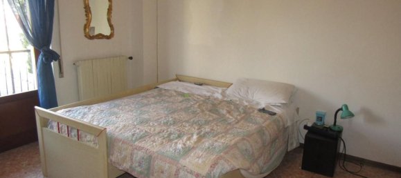 Квартира с 5 комнатами в Каррара, Италия № 31132 14