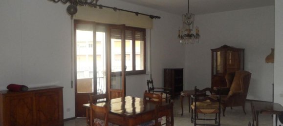 Квартира с 5 комнатами в Каррара, Италия № 31132 19