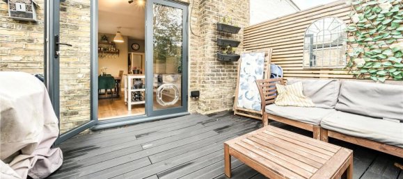 2 bedrooms Maisonette in London, United Kingdom No. 12921 10