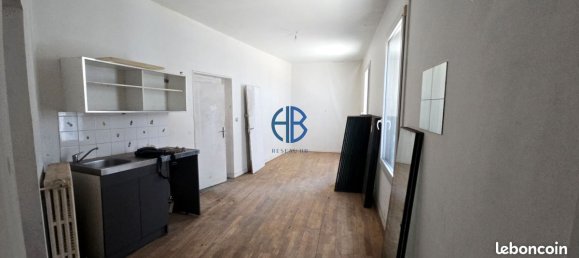 Коммерческая недвижимость с 4 спальнями в Осер, Франция № 363794 4