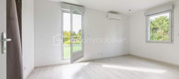 4 bedrooms House in Yonne, France No. 363986 12