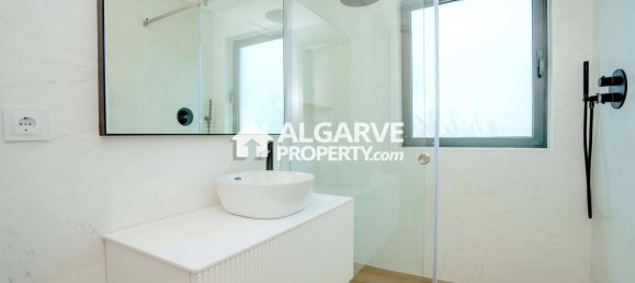 5 bedrooms Villa in Quarteira, Portugal No. 106265 32