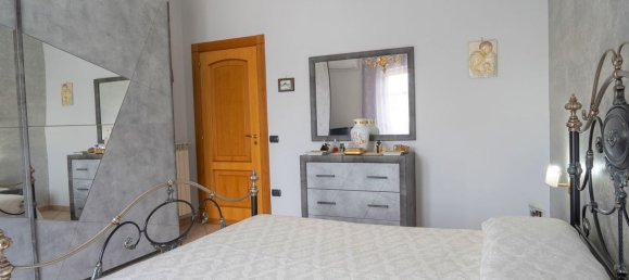 Вилла с 6 комнатами в Парете, Италия № 225160 14