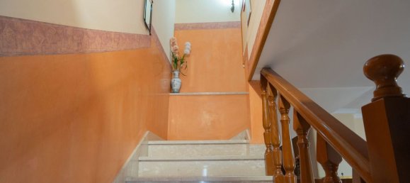 Вилла с 6 комнатами в Парете, Италия № 225160 9