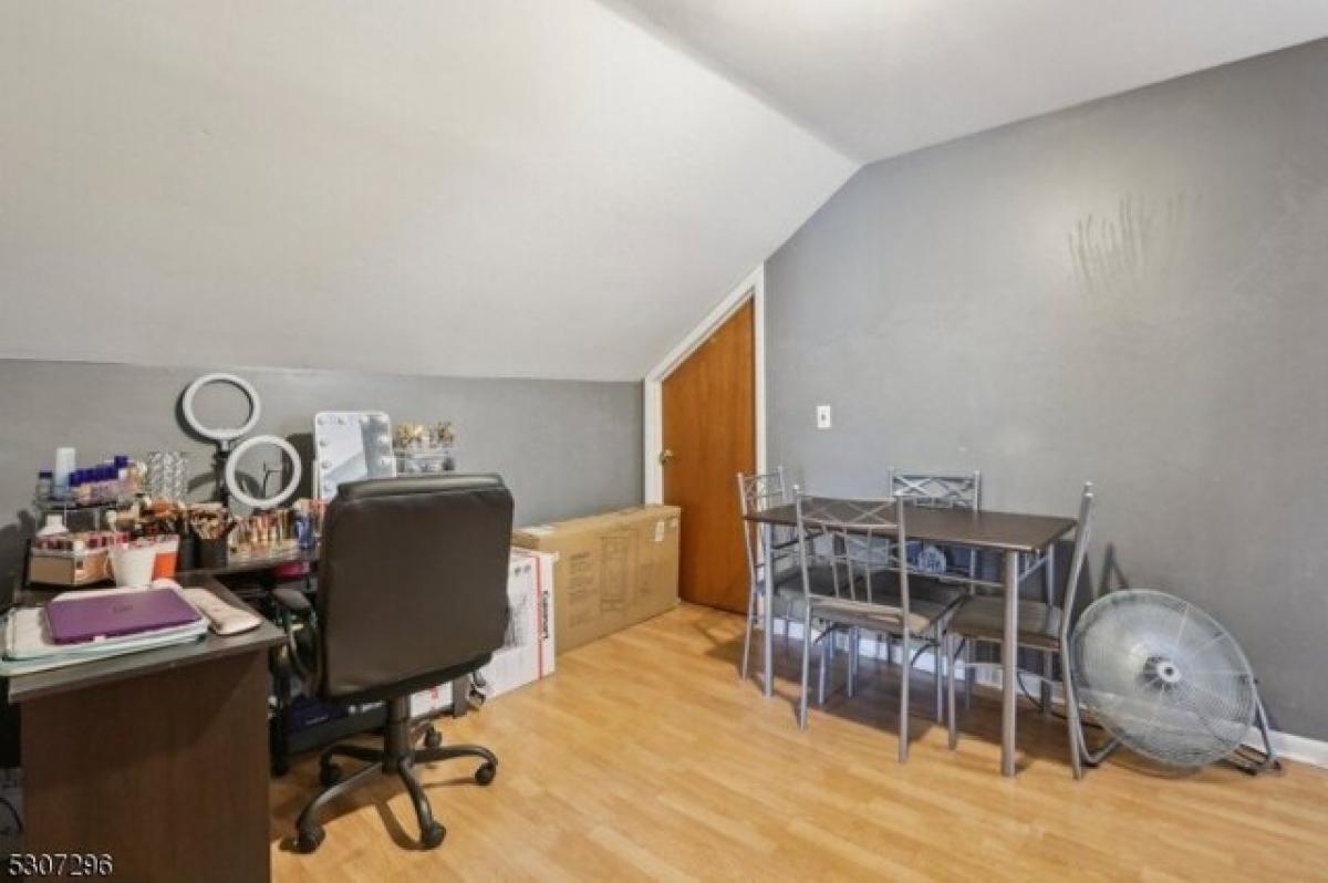 5 bedrooms House in Hawthorne, USA No. 385012