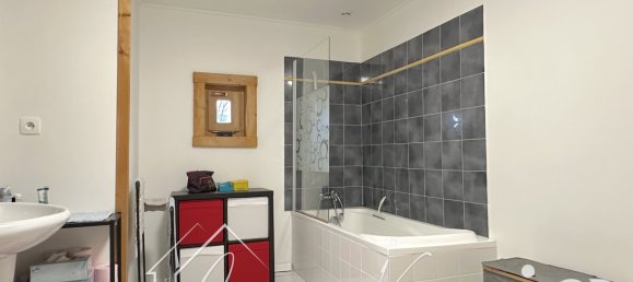 4 Schlafzimmer Haus in Isere, France, Nr. 203427 13