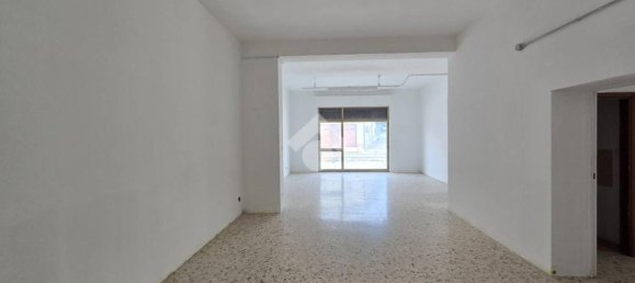 Propriété commerciale à Notaresco, Italy 143m² No. 361669 8