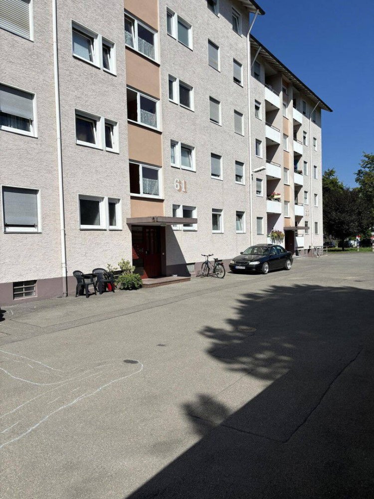 Apartamento de 4 habitaciónes en Konstanz, Germany No. 315089