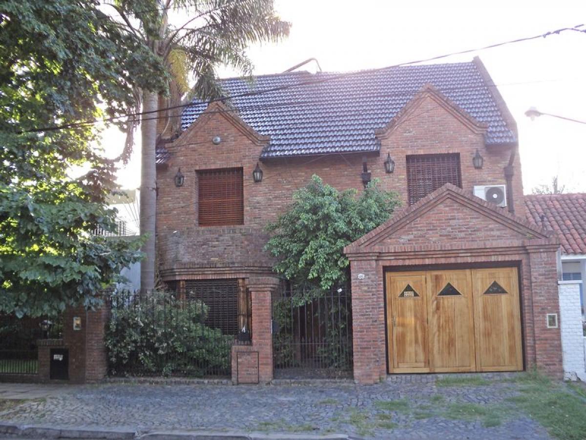 3 bedrooms House in Moron, Argentina No. 20847