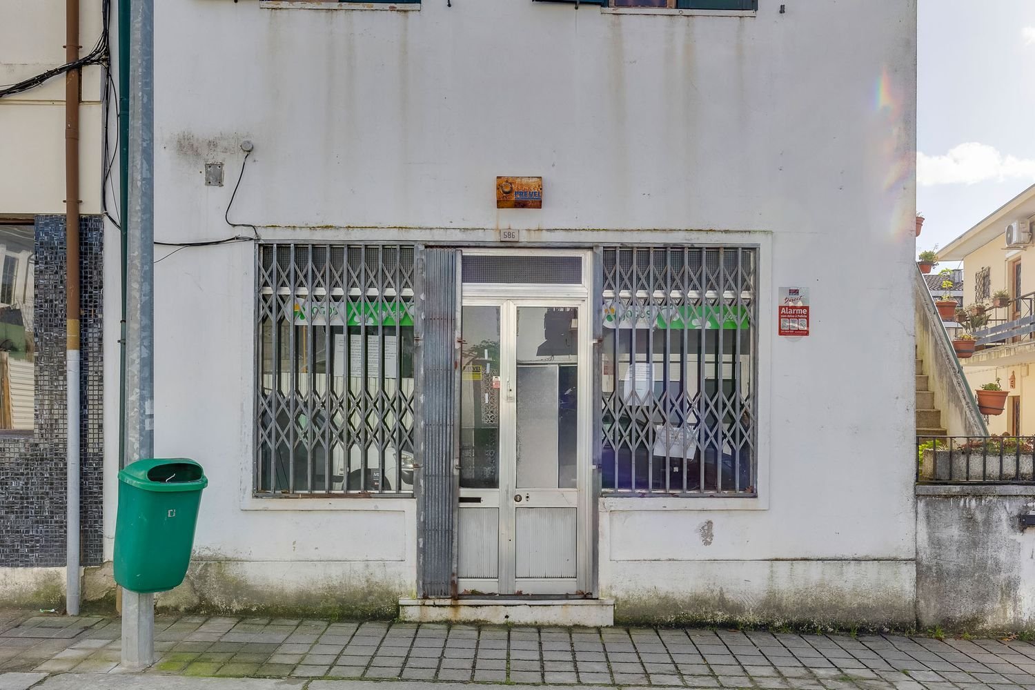 62m² Commercial property in Porto, Portugal No. 223217