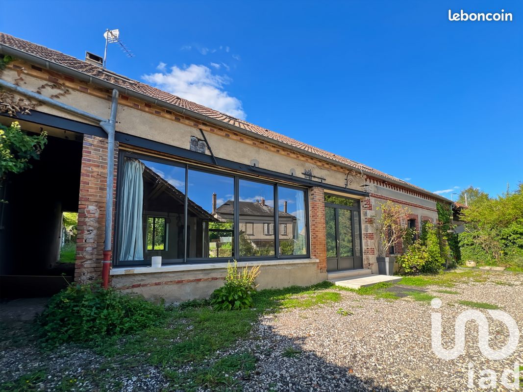 5 غرف نوم منزل في Egriselles-le-Bocage, France رقم 334872