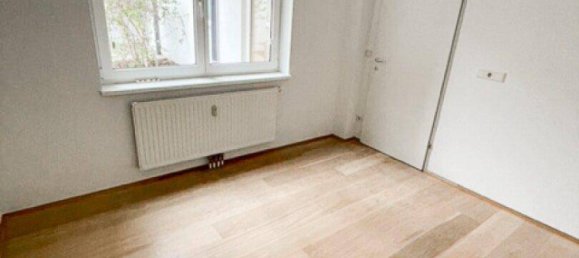 64m² Office in Rudolfsheim-Funfhaus, Austria No. 89147 7