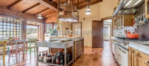 5 bedrooms Villa in Mentana, Italy No. 131707 15
